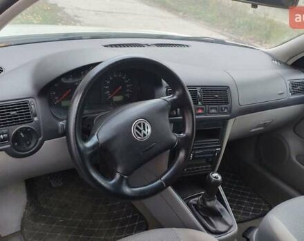 Белый Фольксваген Гольф, объемом двигателя 1.4 л и пробегом 319 тыс. км за 3500 $, фото 5 на Automoto.ua