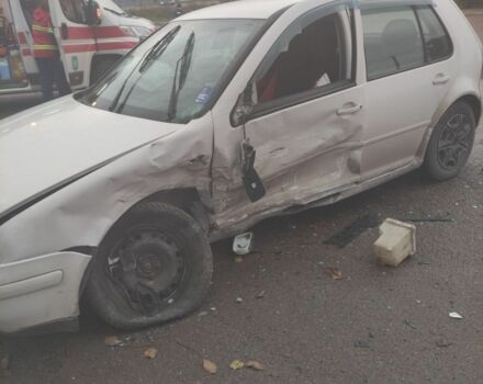 Белый Фольксваген Гольф, объемом двигателя 2 л и пробегом 200 тыс. км за 1500 $, фото 8 на Automoto.ua