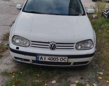 Белый Фольксваген Гольф, объемом двигателя 1.4 л и пробегом 319 тыс. км за 3500 $, фото 1 на Automoto.ua