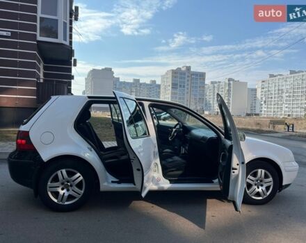 Белый Фольксваген Гольф, объемом двигателя 1.9 л и пробегом 248 тыс. км за 4400 $, фото 18 на Automoto.ua