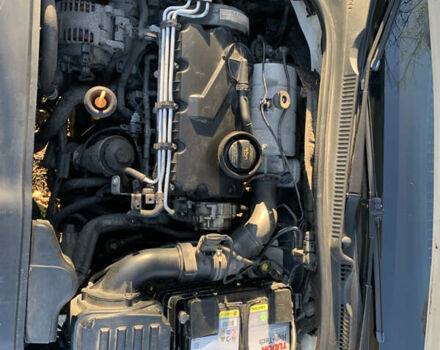 Белый Фольксваген Гольф, объемом двигателя 1.97 л и пробегом 290 тыс. км за 5300 $, фото 13 на Automoto.ua