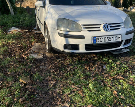 Белый Фольксваген Гольф, объемом двигателя 1.97 л и пробегом 290 тыс. км за 5300 $, фото 2 на Automoto.ua