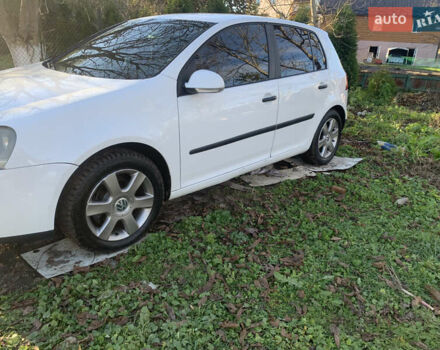 Белый Фольксваген Гольф, объемом двигателя 1.97 л и пробегом 290 тыс. км за 5300 $, фото 3 на Automoto.ua