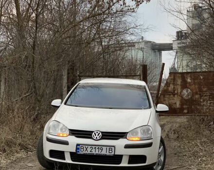 Білий Фольксваген Гольф, об'ємом двигуна 1.6 л та пробігом 280 тис. км за 4500 $, фото 9 на Automoto.ua