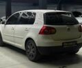 Белый Фольксваген Гольф, объемом двигателя 1.6 л и пробегом 135 тыс. км за 6400 $, фото 3 на Automoto.ua