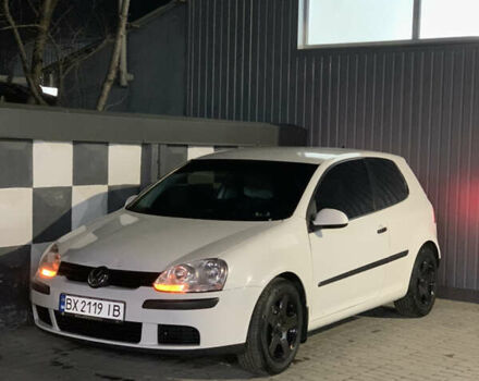 Білий Фольксваген Гольф, об'ємом двигуна 1.6 л та пробігом 280 тис. км за 4500 $, фото 3 на Automoto.ua