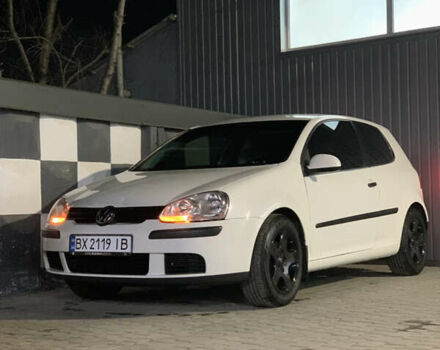 Білий Фольксваген Гольф, об'ємом двигуна 1.6 л та пробігом 280 тис. км за 4500 $, фото 5 на Automoto.ua