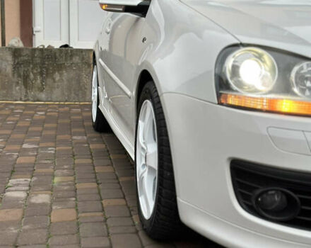 Белый Фольксваген Гольф, объемом двигателя 1.6 л и пробегом 215 тыс. км за 6500 $, фото 58 на Automoto.ua