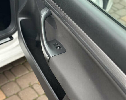 Белый Фольксваген Гольф, объемом двигателя 1.6 л и пробегом 215 тыс. км за 6500 $, фото 131 на Automoto.ua