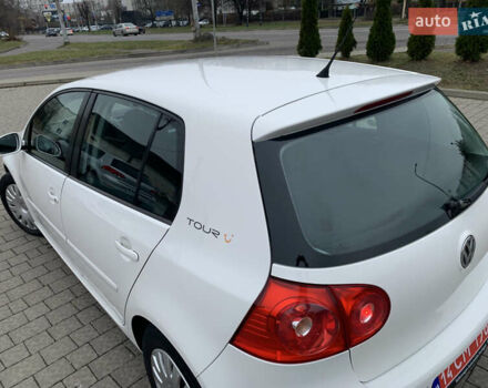 Белый Фольксваген Гольф, объемом двигателя 1.4 л и пробегом 181 тыс. км за 5570 $, фото 19 на Automoto.ua