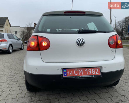 Белый Фольксваген Гольф, объемом двигателя 1.4 л и пробегом 181 тыс. км за 5570 $, фото 16 на Automoto.ua