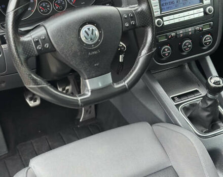 Белый Фольксваген Гольф, объемом двигателя 1.6 л и пробегом 215 тыс. км за 6500 $, фото 98 на Automoto.ua