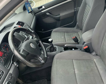 Белый Фольксваген Гольф, объемом двигателя 1.4 л и пробегом 181 тыс. км за 5570 $, фото 26 на Automoto.ua