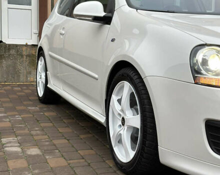 Белый Фольксваген Гольф, объемом двигателя 1.6 л и пробегом 215 тыс. км за 6500 $, фото 57 на Automoto.ua