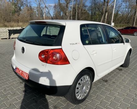 Білий Фольксваген Гольф, об'ємом двигуна 1.4 л та пробігом 180 тис. км за 5750 $, фото 4 на Automoto.ua