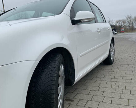 Белый Фольксваген Гольф, объемом двигателя 1.4 л и пробегом 181 тыс. км за 5570 $, фото 41 на Automoto.ua