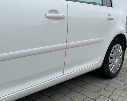 Белый Фольксваген Гольф, объемом двигателя 1.4 л и пробегом 181 тыс. км за 5570 $, фото 46 на Automoto.ua