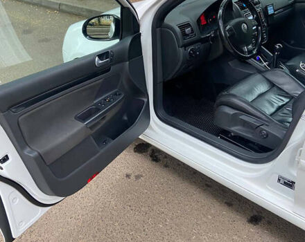 Белый Фольксваген Гольф, объемом двигателя 1.4 л и пробегом 197 тыс. км за 6500 $, фото 11 на Automoto.ua