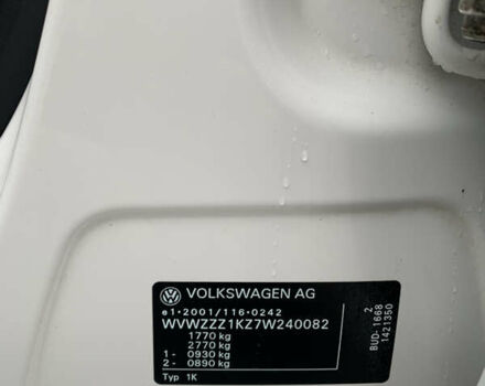 Белый Фольксваген Гольф, объемом двигателя 1.4 л и пробегом 181 тыс. км за 5570 $, фото 59 на Automoto.ua