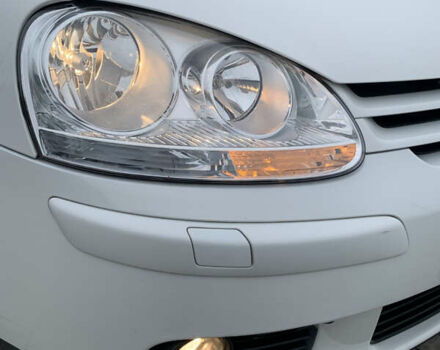 Белый Фольксваген Гольф, объемом двигателя 1.4 л и пробегом 181 тыс. км за 5570 $, фото 6 на Automoto.ua