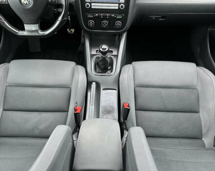 Белый Фольксваген Гольф, объемом двигателя 1.6 л и пробегом 215 тыс. км за 6500 $, фото 86 на Automoto.ua