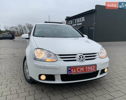 Белый Фольксваген Гольф, объемом двигателя 1.4 л и пробегом 181 тыс. км за 5570 $, фото 53 на Automoto.ua