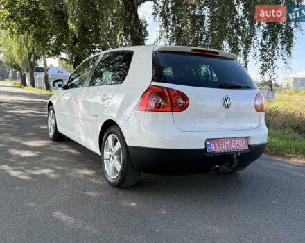 Белый Фольксваген Гольф, объемом двигателя 1.6 л и пробегом 235 тыс. км за 6400 $, фото 80 на Automoto.ua
