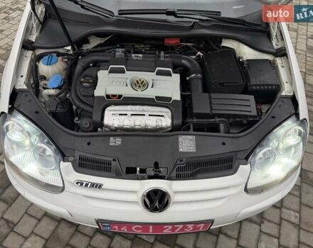 Белый Фольксваген Гольф, объемом двигателя 1.4 л и пробегом 195 тыс. км за 7200 $, фото 25 на Automoto.ua