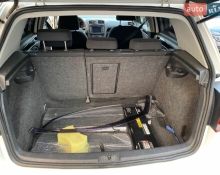 Белый Фольксваген Гольф, объемом двигателя 1.6 л и пробегом 184 тыс. км за 5400 $, фото 6 на Automoto.ua