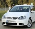 Белый Фольксваген Гольф, объемом двигателя 1.6 л и пробегом 264 тыс. км за 4999 $, фото 1 на Automoto.ua