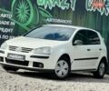 Белый Фольксваген Гольф, объемом двигателя 1.6 л и пробегом 305 тыс. км за 5500 $, фото 1 на Automoto.ua