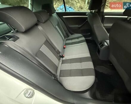 Белый Фольксваген Гольф, объемом двигателя 1.4 л и пробегом 195 тыс. км за 7200 $, фото 17 на Automoto.ua