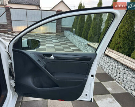 Белый Фольксваген Гольф, объемом двигателя 1.8 л и пробегом 103 тыс. км за 8500 $, фото 59 на Automoto.ua