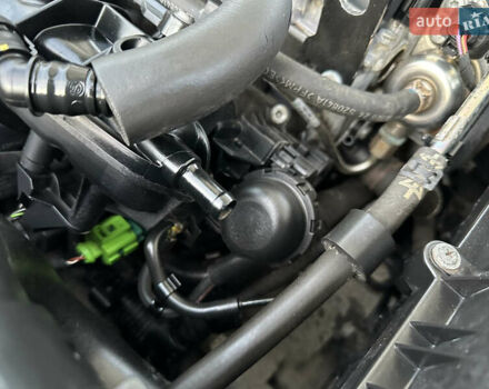 Белый Фольксваген Гольф, объемом двигателя 1.8 л и пробегом 103 тыс. км за 8500 $, фото 92 на Automoto.ua