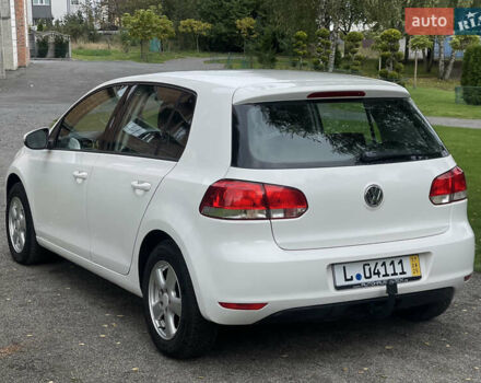 Білий Фольксваген Гольф, об'ємом двигуна 1.6 л та пробігом 185 тис. км за 7799 $, фото 3 на Automoto.ua