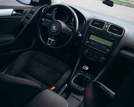 Белый Фольксваген Гольф, объемом двигателя 1.39 л и пробегом 225 тыс. км за 8199 $, фото 21 на Automoto.ua