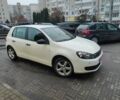 Белый Фольксваген Гольф, объемом двигателя 1.4 л и пробегом 200 тыс. км за 5850 $, фото 1 на Automoto.ua