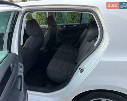 Белый Фольксваген Гольф, объемом двигателя 1.8 л и пробегом 103 тыс. км за 8500 $, фото 37 на Automoto.ua