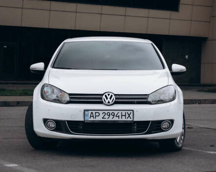 Белый Фольксваген Гольф, объемом двигателя 1.39 л и пробегом 225 тыс. км за 8199 $, фото 2 на Automoto.ua