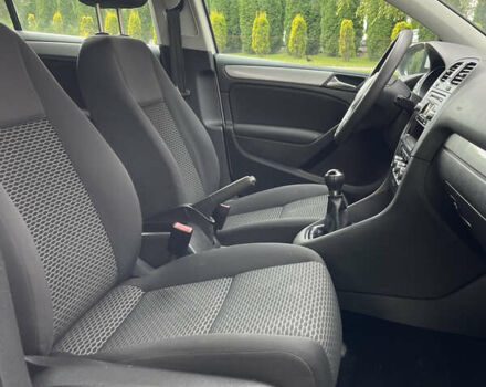 Білий Фольксваген Гольф, об'ємом двигуна 1.6 л та пробігом 185 тис. км за 7799 $, фото 25 на Automoto.ua