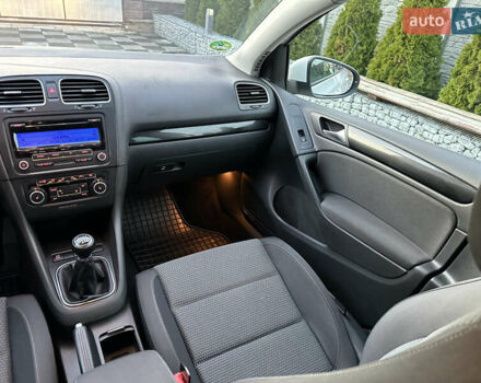 Белый Фольксваген Гольф, объемом двигателя 1.8 л и пробегом 103 тыс. км за 8500 $, фото 74 на Automoto.ua