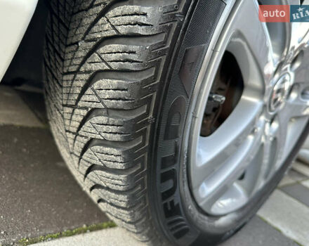 Белый Фольксваген Гольф, объемом двигателя 1.8 л и пробегом 103 тыс. км за 8500 $, фото 27 на Automoto.ua