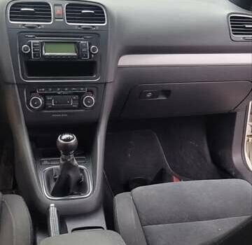 Белый Фольксваген Гольф, объемом двигателя 1.39 л и пробегом 246 тыс. км за 6500 $, фото 13 на Automoto.ua