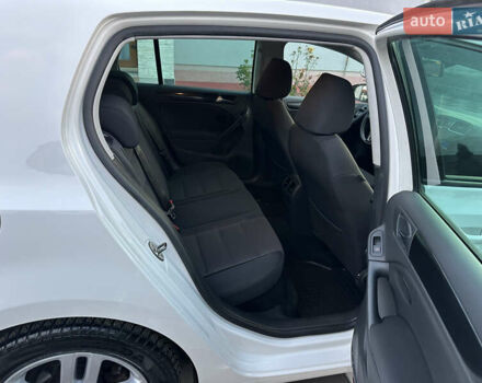 Белый Фольксваген Гольф, объемом двигателя 1.8 л и пробегом 103 тыс. км за 8500 $, фото 52 на Automoto.ua