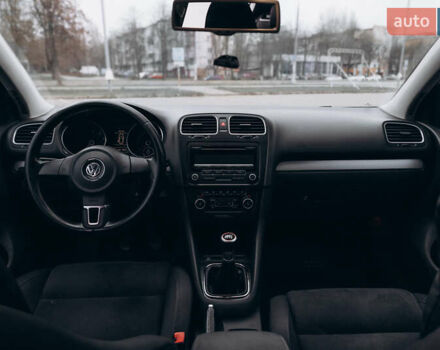Белый Фольксваген Гольф, объемом двигателя 1.39 л и пробегом 225 тыс. км за 8199 $, фото 19 на Automoto.ua
