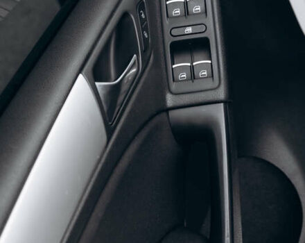 Белый Фольксваген Гольф, объемом двигателя 1.39 л и пробегом 225 тыс. км за 8199 $, фото 18 на Automoto.ua