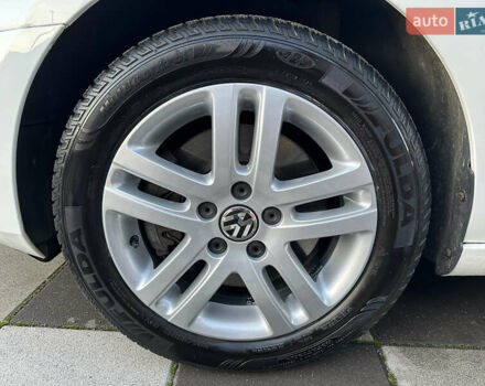 Белый Фольксваген Гольф, объемом двигателя 1.8 л и пробегом 103 тыс. км за 8500 $, фото 25 на Automoto.ua