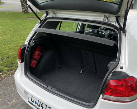 Білий Фольксваген Гольф, об'ємом двигуна 1.6 л та пробігом 185 тис. км за 7799 $, фото 30 на Automoto.ua