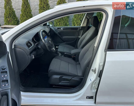 Белый Фольксваген Гольф, объемом двигателя 1.8 л и пробегом 103 тыс. км за 8500 $, фото 30 на Automoto.ua