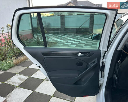 Белый Фольксваген Гольф, объемом двигателя 1.8 л и пробегом 103 тыс. км за 8500 $, фото 35 на Automoto.ua